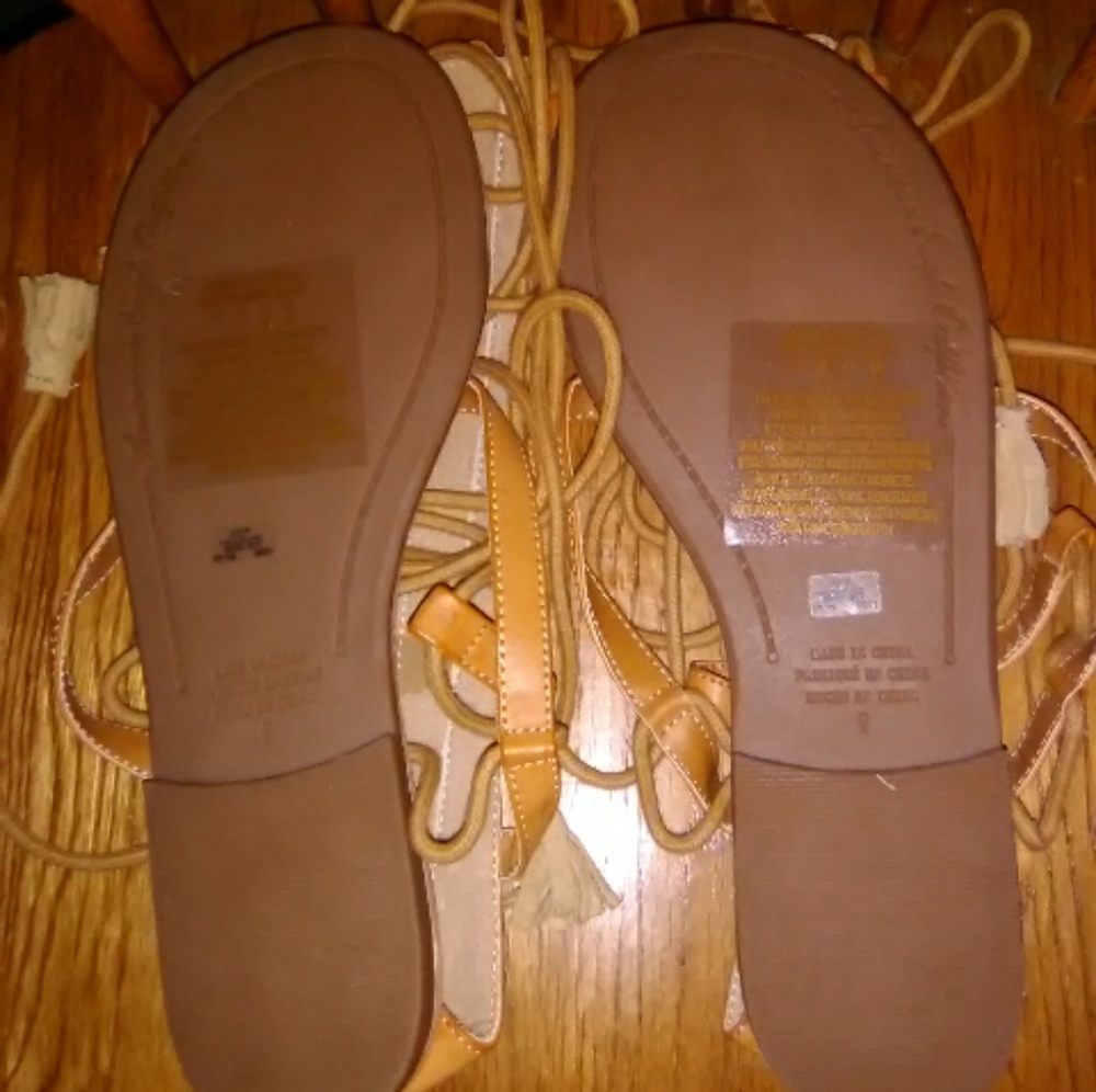 American Eagle AE lace up tassel gladiator sandal - Picture 2 of 2